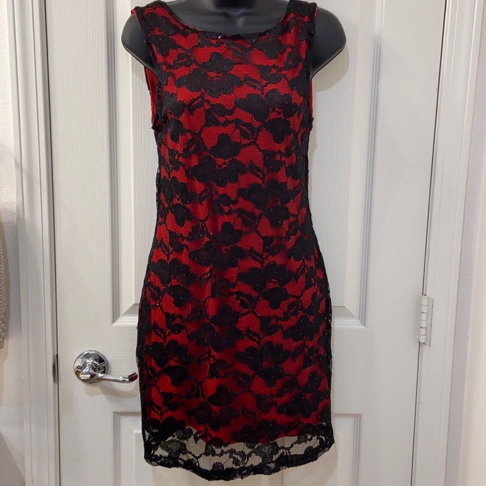 Sleeveless dress